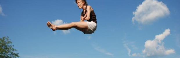 Est-ce que vos abdominaux peuvent être fatigués à force de sauter sur un trampoline décathlon ?